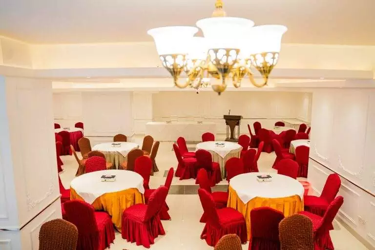 sajna-banquet-hall-at-hotel-royal-raj